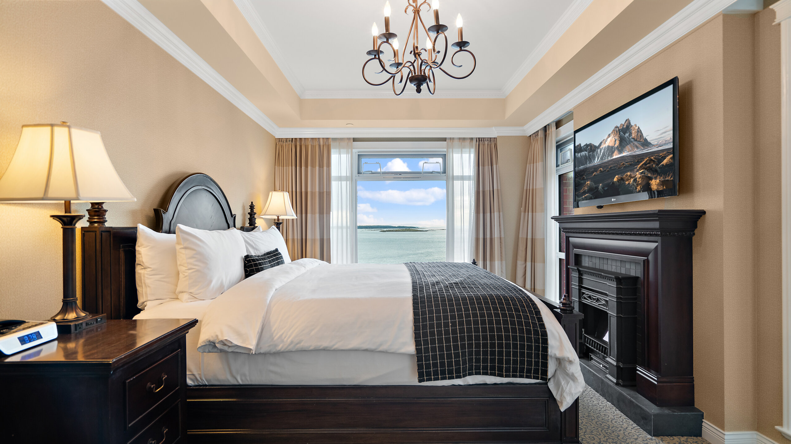 one bedroom suites at the oak bay beach hotel