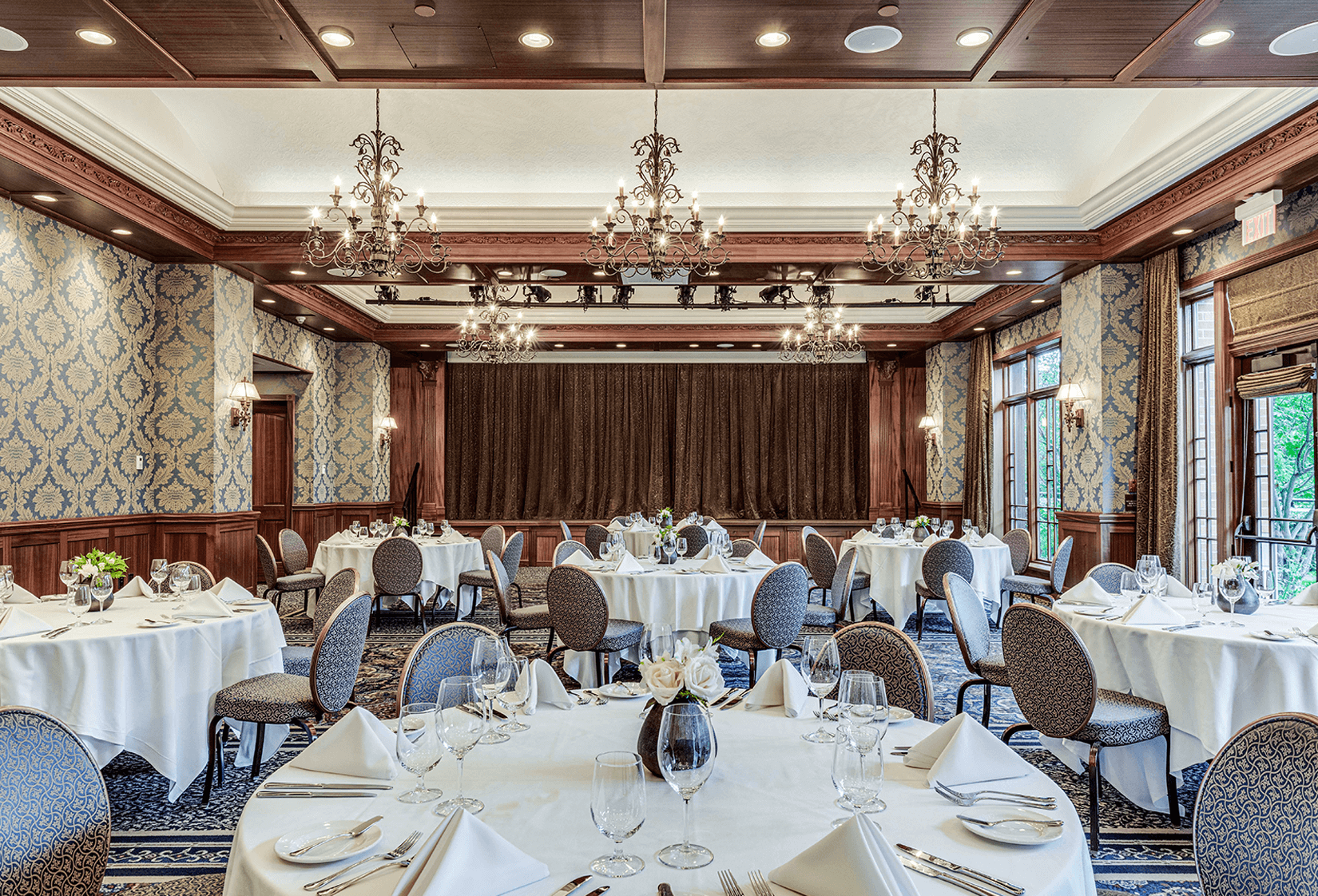 oak bay beach hotel David Foster foundation theatre stage round dining tables